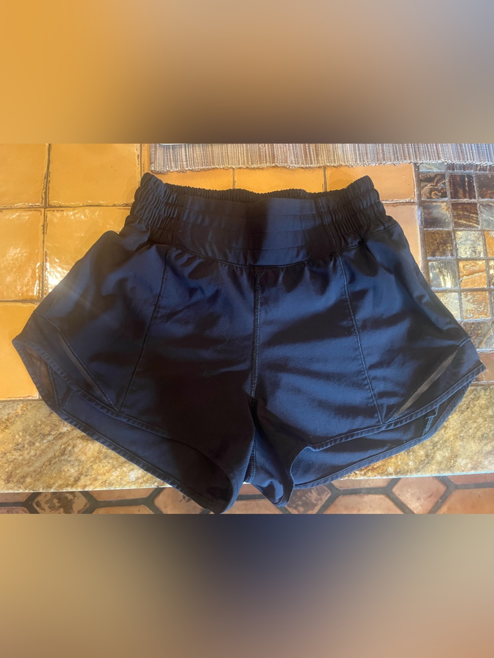 Lululemon black hotty hot shorts